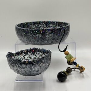 Elegant Black and Silver Decorative Bowls